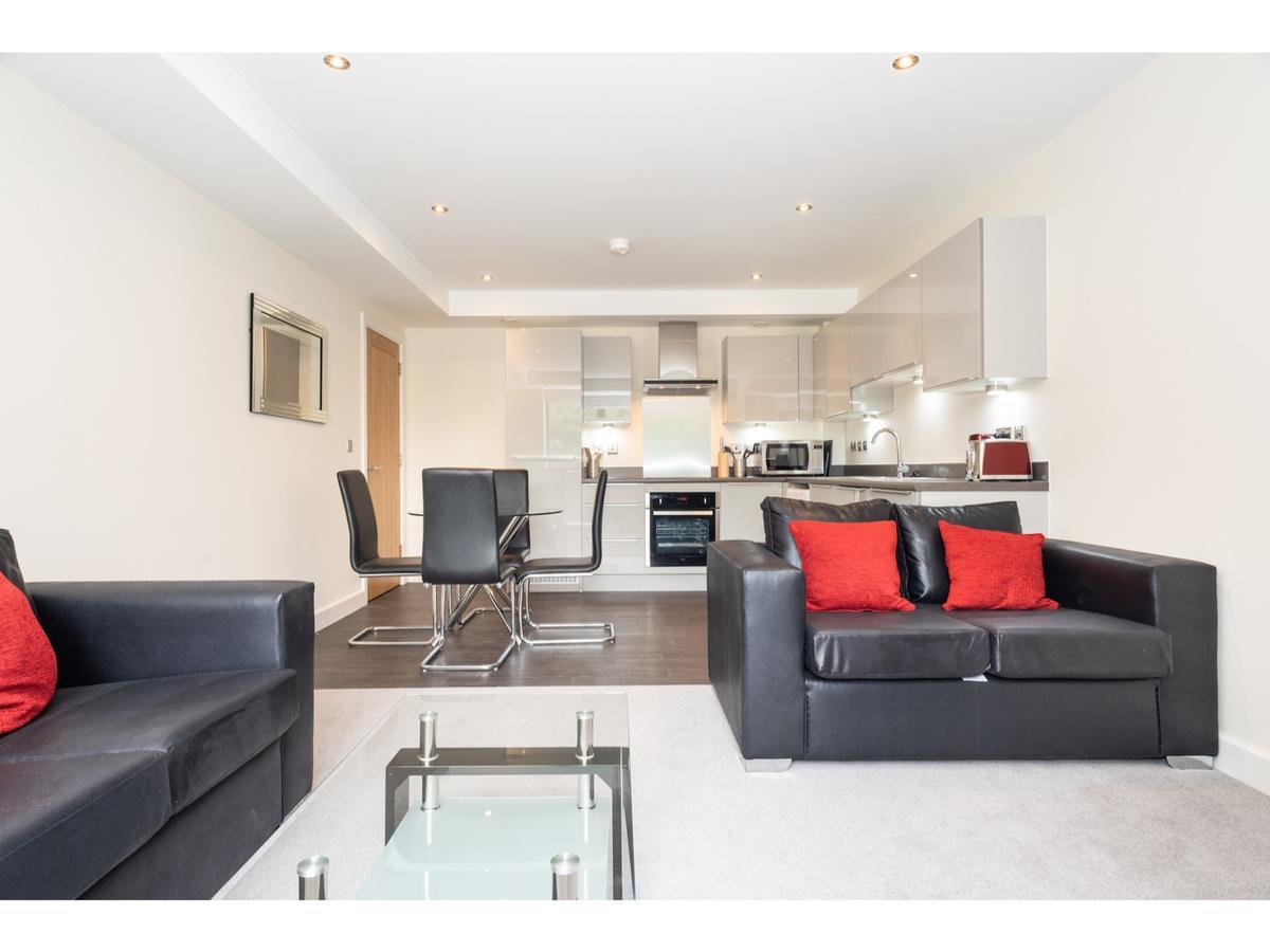 Stylish Flat Near The City Centre - Pass The Keys Йорк Екстериор снимка