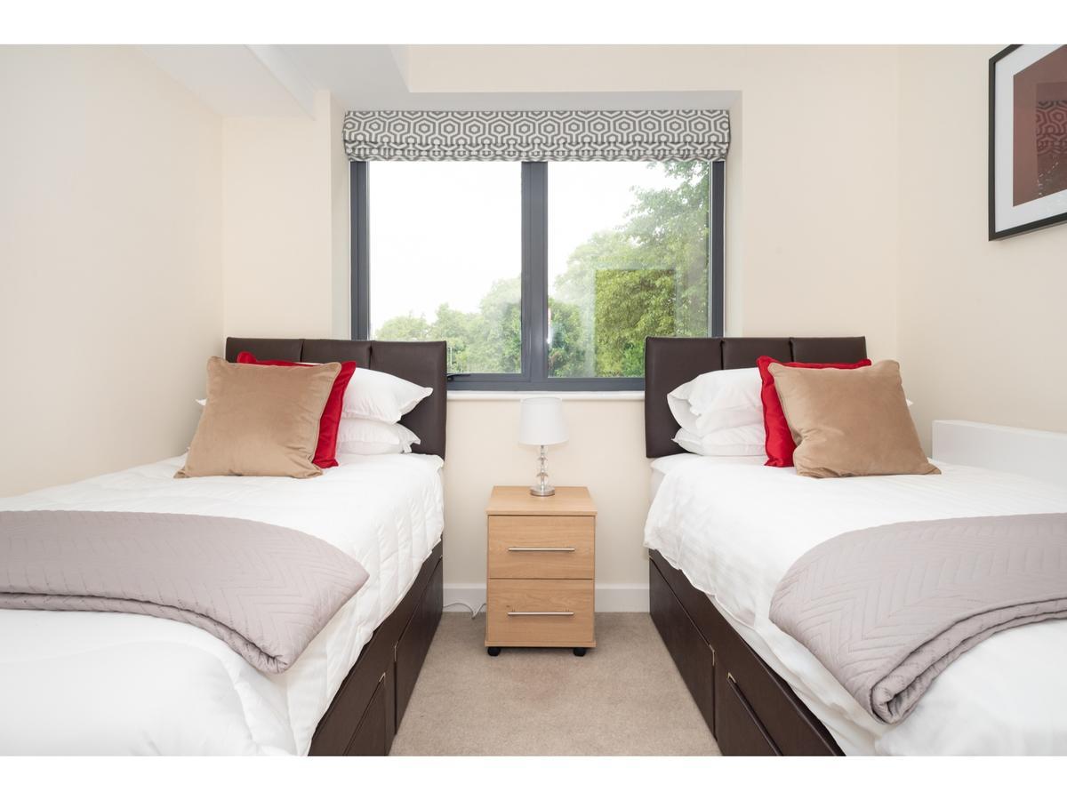 Stylish Flat Near The City Centre - Pass The Keys Йорк Екстериор снимка