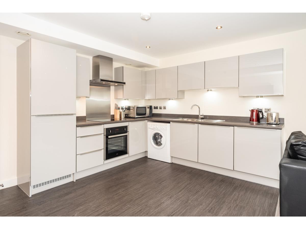 Stylish Flat Near The City Centre - Pass The Keys Йорк Екстериор снимка